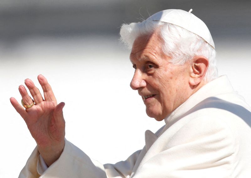 Benoît XVI mis en cause dans un rapport allemand sur les abus dans l'Eglise