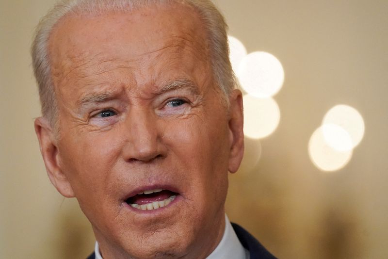 Biden to urge mayors to spend more COVID aid to build workforces -official