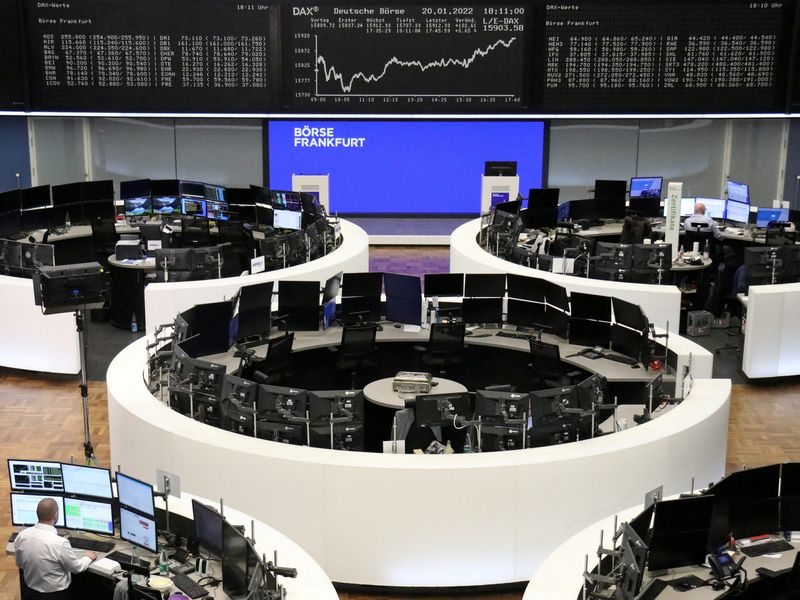 &copy; Reuters. The German share price index DAX graph is pictured at the stock exchange in Frankfurt, Germany, January 20, 2022. REUTERS/Staff