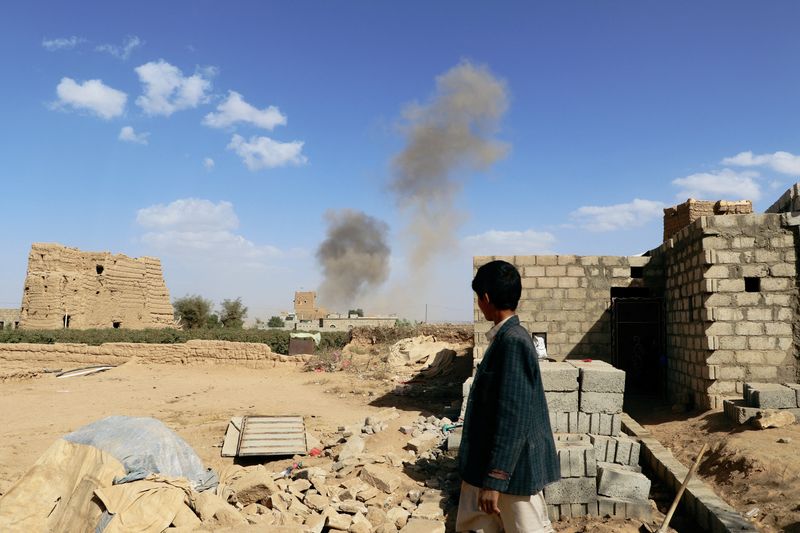 Yémen: Plus de 60 morts dans des raids aériens, selon Save the Children