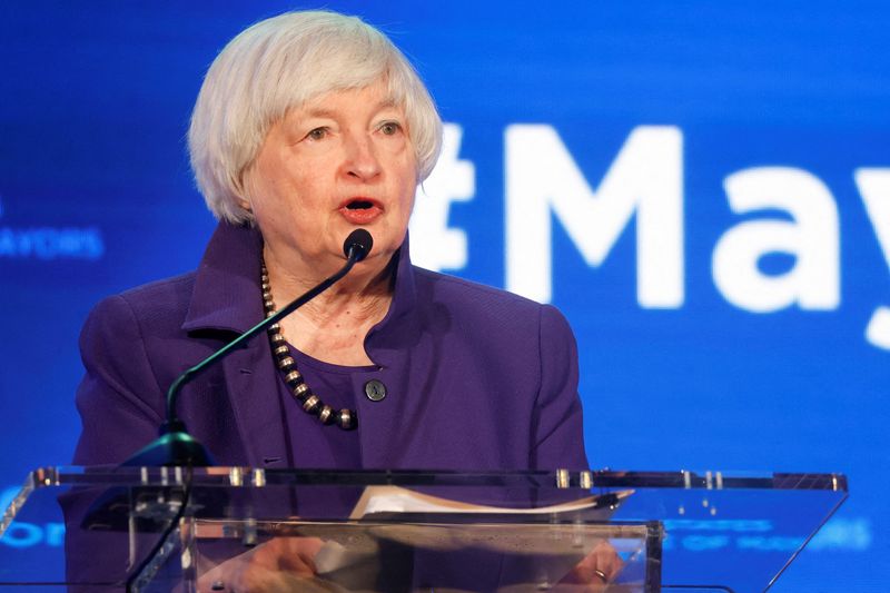 &copy; Reuters. U.S. Treasury Secretary Janet Yellen addresses the U.S. Conference of Mayors winter meeting in Washington, U.S. January 19, 2022.  REUTERS/Jonathan Ernst