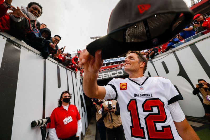 NFL-Brady retirement talk shifts into high gear after Buccaneers loss