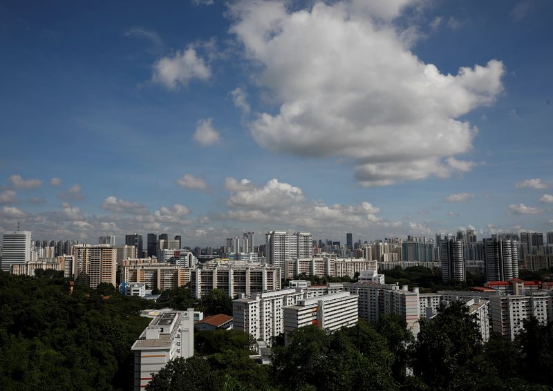 &copy; Reuters. FILE PHOTO: A view of residential properties in Singapore November 17, 2020.  REUTERS/Edgar Su