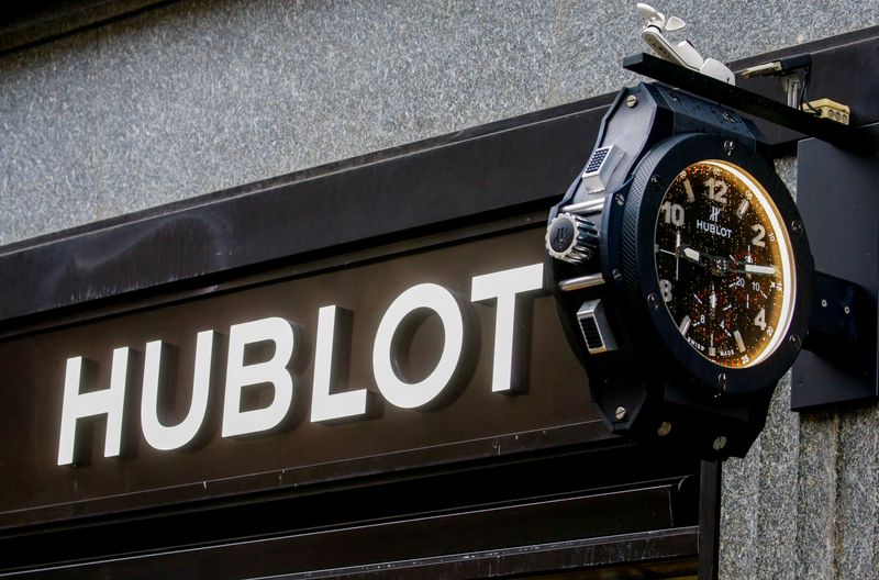 © Reuters. FILE PHOTO: The company's logo is seen at a shop of LVMH's Hublot watch brand, as the spread of the coronavirus disease (COVID-19) continues, in Zurich, Switzerland January 25, 2021. REUTERS/Arnd Wiegmann/File Photo