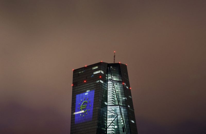 &copy; Reuters. Foto de archivo ilustrativa del edificio del BCE en Fráncfort. 
Ene 5, 2022. REUTERS/Kai Pfaffenbach