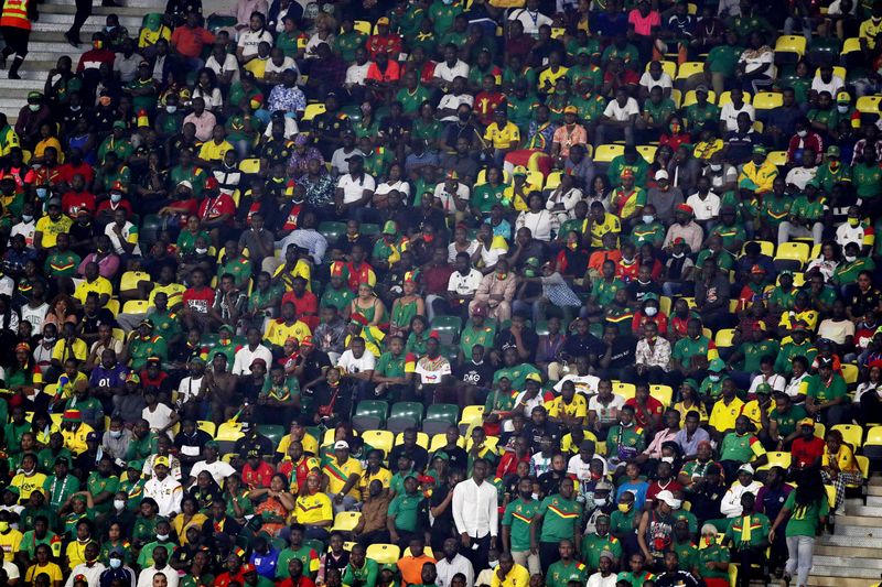 &copy; Reuters. Soccer Football - Africa Cup of Nations - Round of 16 - Cameroon v Comoros - Stade d'Olembe, Yaounde, Cameroon - January 24, 2022 General view of Cameroon fans inside the stadium REUTERS/Mohamed Abd El Ghany