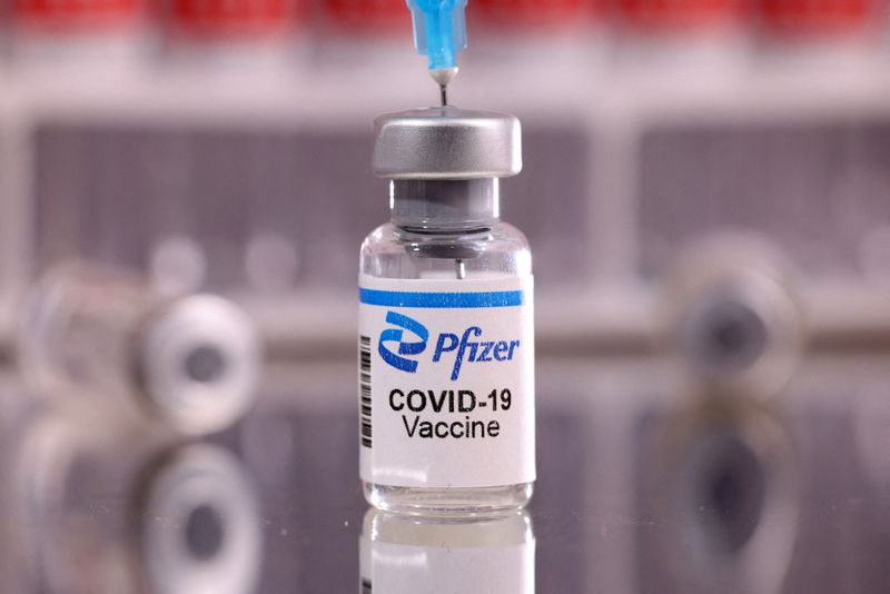 © Reuters. FILE PHOTO: A vial labelled 