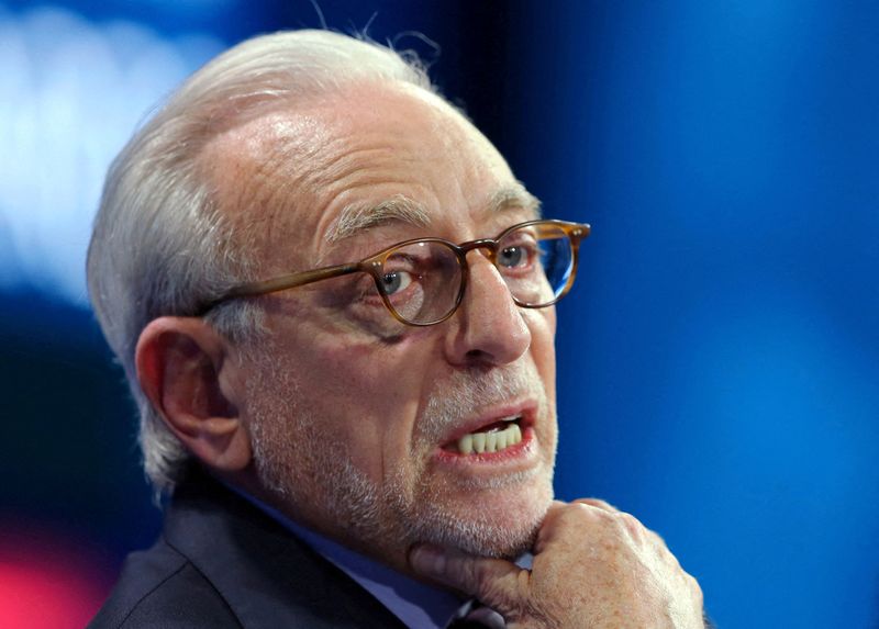 &copy; Reuters. FILE PHOTO: Nelson Peltz founding partner of Trian Fund Management LP. speak at the WSJD Live conference in Laguna Beach, California October 25, 2016. REUTERS/Mike Blake/File Photo/File Photo