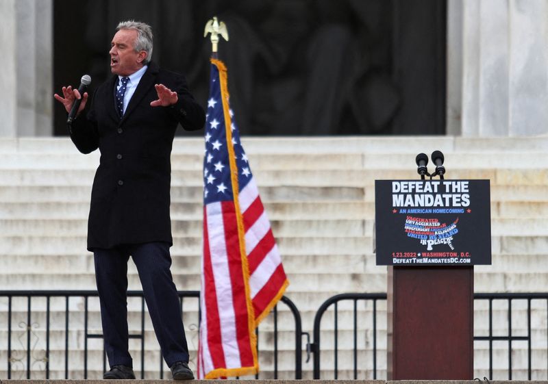 Robert Kennedy Jr apologizes for Holocaust remarks at anti-vaxxer rally