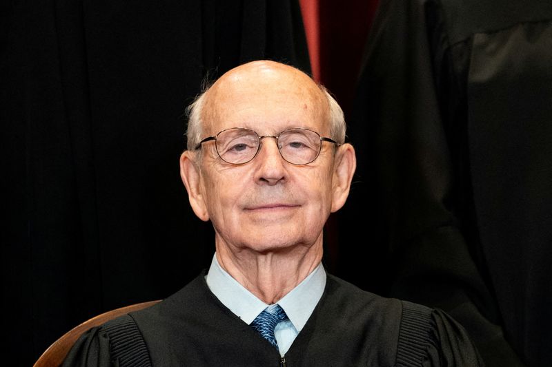 Liberal U.S. Supreme Court Justice Breyer to retire, letting Biden pick successor