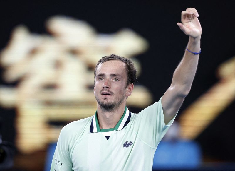 &copy; Reuters. Daniil Medvedev comemora após vencer Felix Auger-Aliassime no Aberto da Austrália
27/01/2022 REUTERS/Asanka Brendon Ratnayake