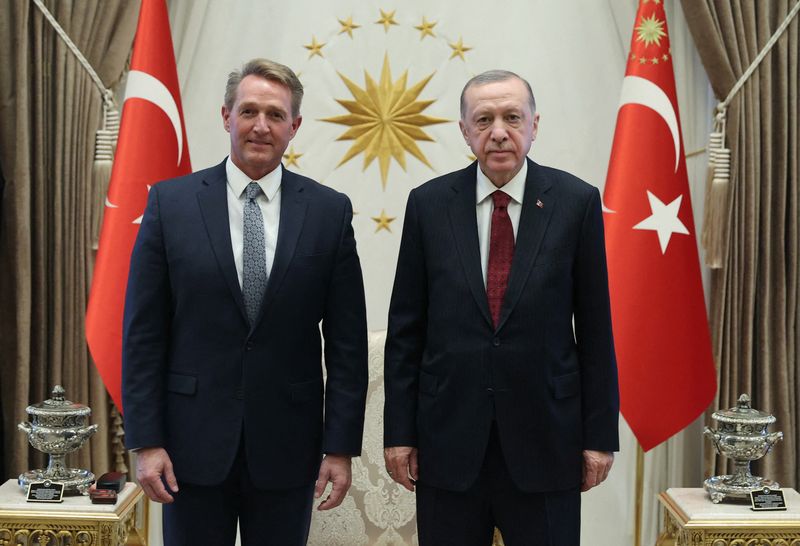 © Reuters. Turkish President Tayyip Erdogan meets with the newly appointed U.S. ambassador to Turkey Jeff Flake at the Presidential Palace in Ankara, Turkey January 26, 2022. Presidential Press Office/Handout via REUTERS