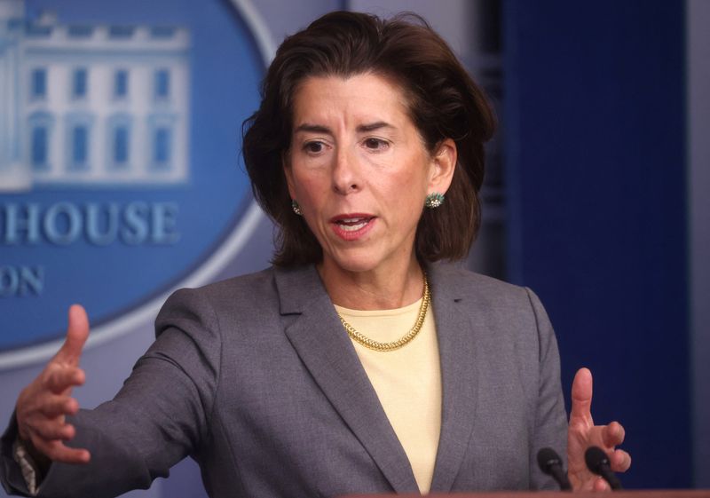 &copy; Reuters. Gina Raimondo na Casa Branca
 9/11/2021 REUTERS/Leah Millis