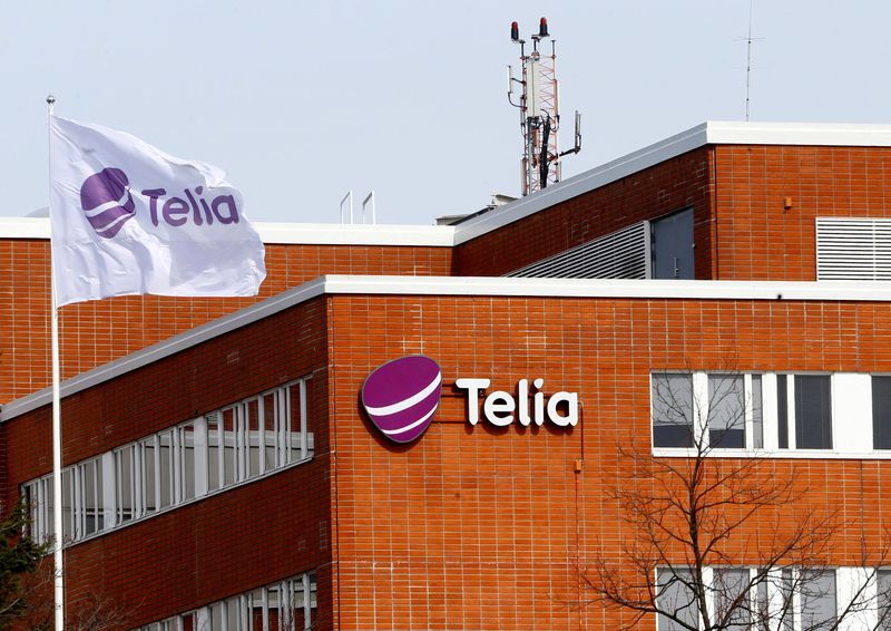 &copy; Reuters. FILE PHOTO: A flag flutters at the Telia telecommunication company offices in Helsinki, Finland, May 5, 2017. REUTERS/Ints Kalnins/File Photo