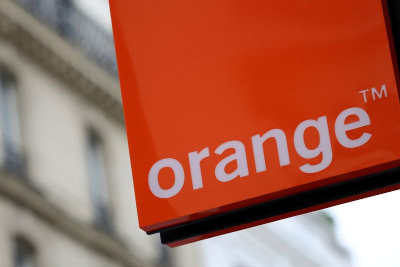 &copy; Reuters. FILE PHOTO: The logo of French telecom operator Orange is seen outside a store in Levallois-Perret near Paris, France, January 26, 2022. REUTERS/Sarah Meyssonnier