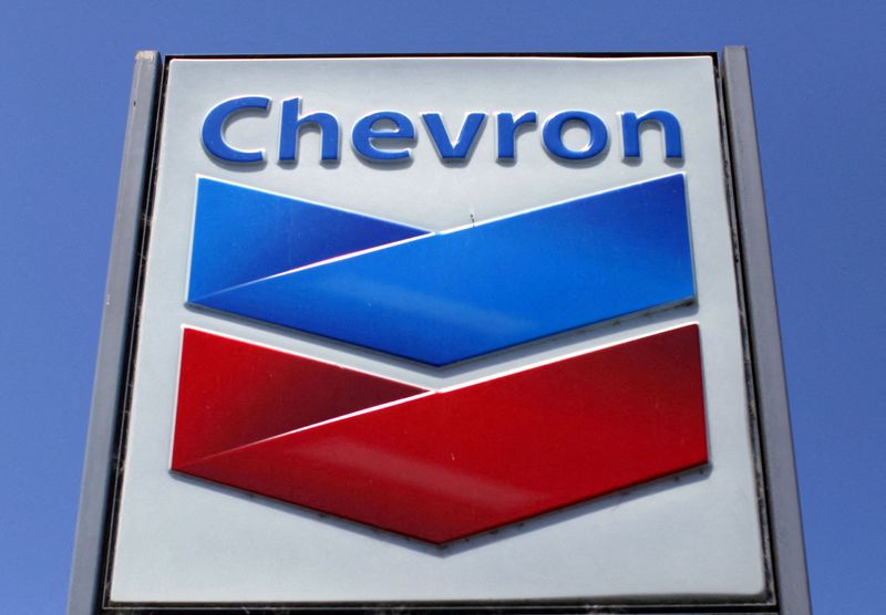 Chevron kicks off oil industry's Q4 results with a miss