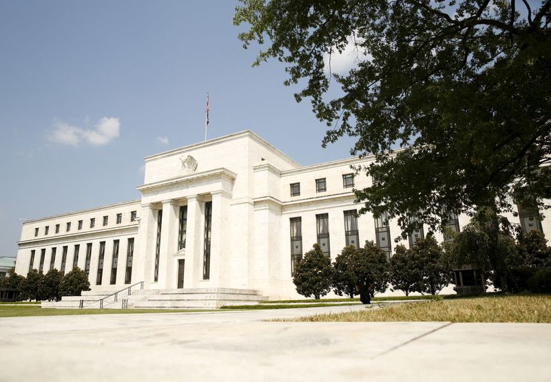 &copy; Reuters. FILE PHOTO: The Federal Reserve building in Washington September 1,  2015.  .  REUTERS/Kevin Lamarque/File Photo