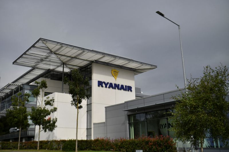 &copy; Reuters. FILE PHOTO: General view of the Ryanair logo at their headquarters in Dublin, Ireland, September 16, 2021. REUTERS/Clodagh Kilcoyne