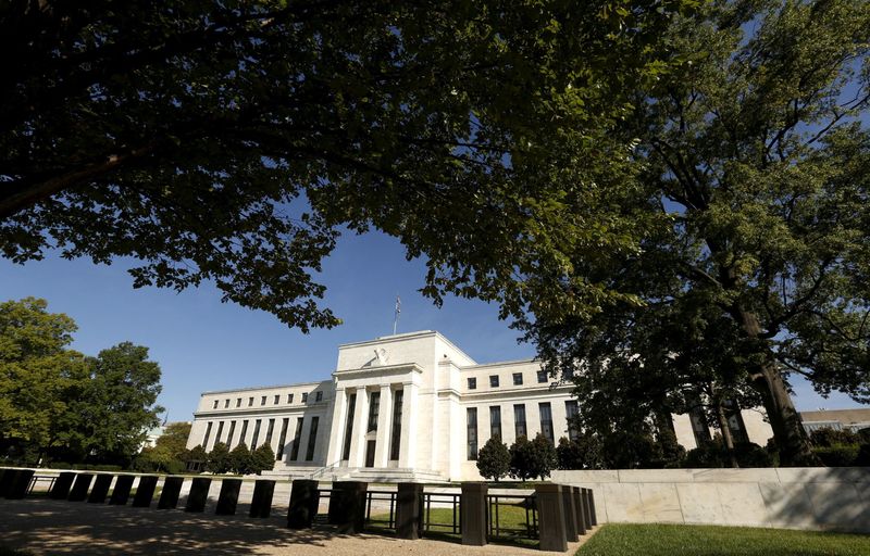 &copy; Reuters. FILE PHOTO: The Federal Reserve headquarters in Washington on Sept. 16 2015. REUTERS/Kevin Lamarque/File Photo