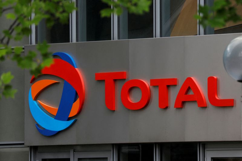 &copy; Reuters. FILE PHOTO: The logo of French oil giant Total is seen at La Defense business and financial district in Courbevoie, near Paris, France. May 16, 2018. REUTERS/Charles Platiau