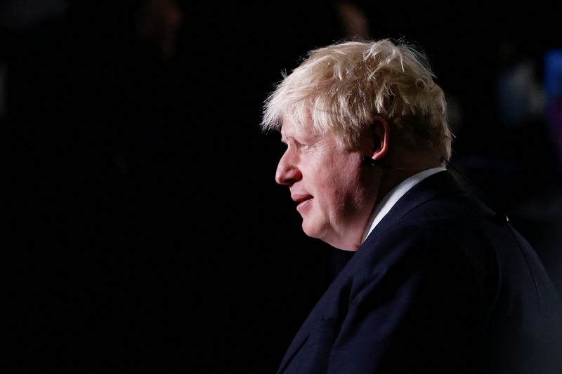 &copy; Reuters. 新型コロナウイルス感染対策の規制に違反して英首相官邸でパーティーが繰り返されていた疑惑を巡り、ジョンソン首相への辞任圧力が高まる中、与党・保守党のオルダス議員は首相の不信