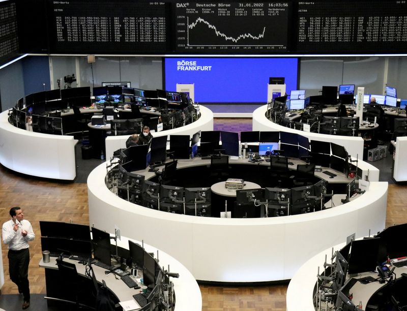 &copy; Reuters. FILE PHOTO: The German share price index DAX graph is pictured at the stock exchange in Frankfurt, Germany, January 31, 2022.    REUTERS/Staff