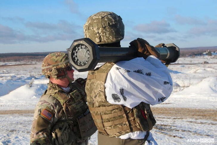 &copy; Reuters. Exército norte-americano em região da Ucrânia em foto divulgada no dia 30/01/2022 The Ukrainian Ground Forces/Handout via REUTERS