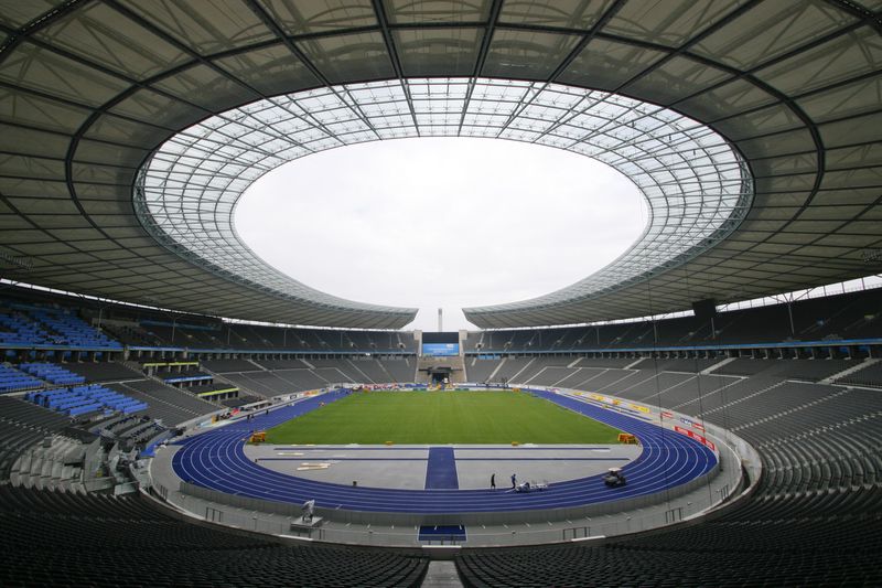 &copy; Reuters. Panoramica dell'Olympiastadion a Berlino. REUTERS/Fabrizio Bensch 