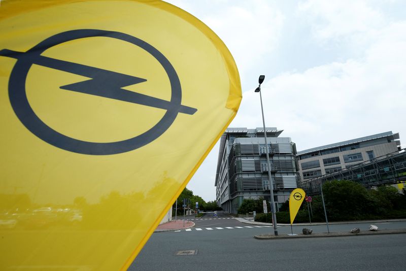 &copy; Reuters. FILE PHOTO: The Opel headquarters are pictured during the TechDay Opel in Ruesselsheim, Germany June 11, 2018. REUTERS/Ralph Orlowski