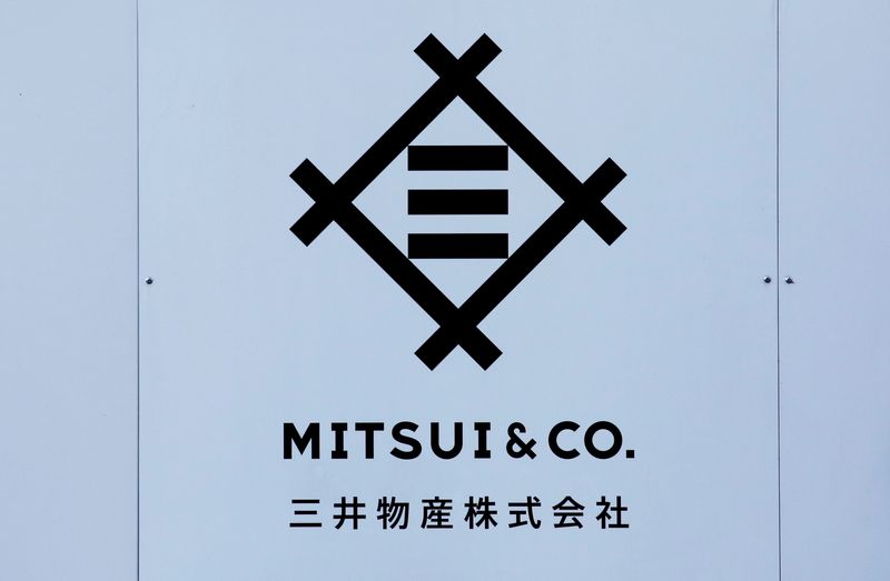 &copy; Reuters. FILE PHOTO: The logo of Japanese trading company Mitsui & Co. is seen in Tokyo, Japan, January 10, 2018.  REUTERS/Toru Hanai/