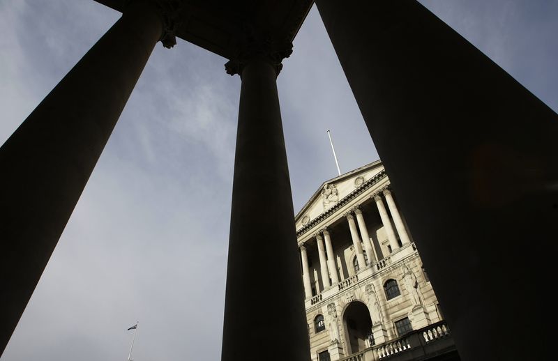 &copy; Reuters. FILE PHOTO: A view of Britain's Bank of England in the city of London March 5, 2009. REUTERS/Stefan Wermuth  