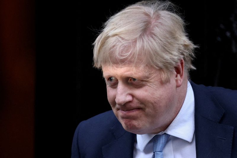&copy; Reuters. FILE PHOTO: British Prime Minister Boris Johnson walks outside 10 Downing Street in London, Britain, January 31, 2022. REUTERS/Henry Nicholls