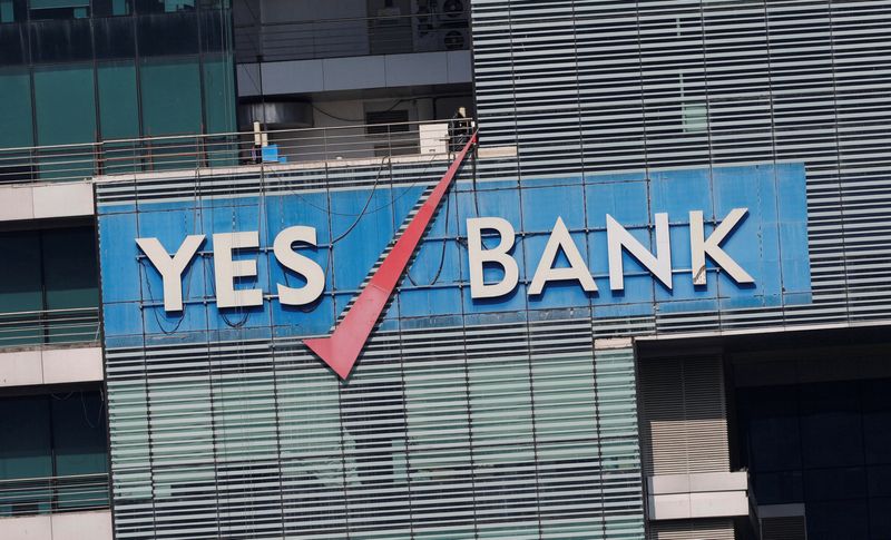 PE firm Advent eyeing $1 billion investment in India's Yes Bank - Economic Times