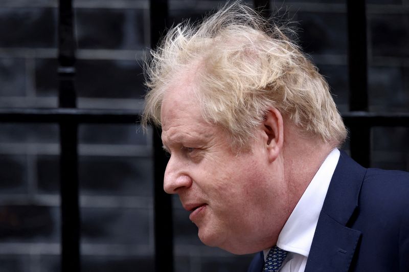 © Reuters. FILE PHOTO: British Prime Minister Boris Johnson walks outside Downing Street in London, Britain, February 2, 2022. REUTERS/Henry Nicholls