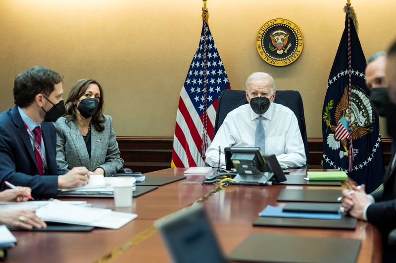 &copy; Reuters. FILE PHOTO: U.S. President Joe Biden, Vice President Kamala Harris and other White House national security staff are seen in a White House handout photo watching the U.S. Special Forces operation in Northern Syria against ISIS leader Abu Ibrahim al-Hashem