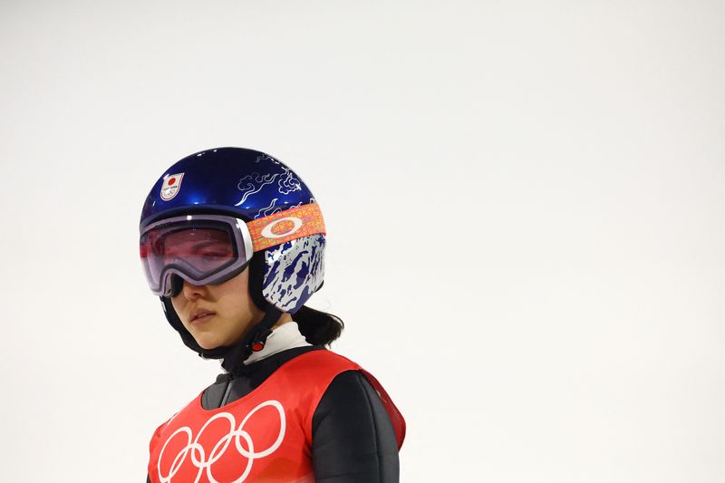 &copy; Reuters. 　北京冬季五輪は５日、ジャンプ女子個人ノーマルヒル（ヒルサイズ＝ＨＳ１０６メートル）を行い、高梨沙羅は合計２２４．１点で４位に終わった（２０２２年　ロイター）