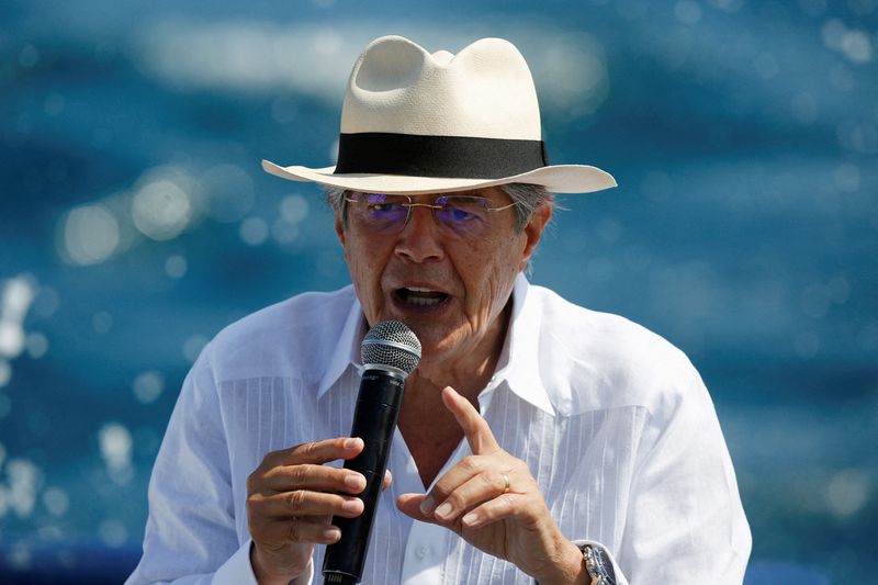 &copy; Reuters. FILE PHOTO: Ecuadorian President Guillermo Lasso speaks at the inauguration of an extended marine reserve that will encompass 198,000 square kilometers (76,448 square miles), aboard a research vessel off Santa Cruz Island, in the Galapagos Islands, Ecuado