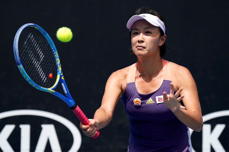 &copy; Reuters. لاعبة التنس الصينية بينغ شواي خلال مباراة في بطولة أستراليا المفتوحة للتنس في صورة من أرشيف رويترز.