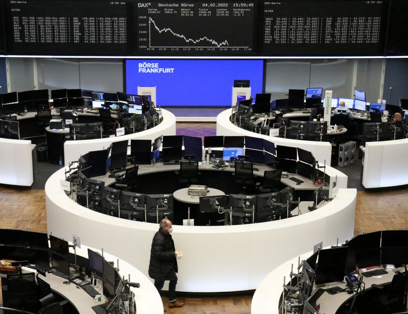 &copy; Reuters. The German share price index DAX graph is pictured at the stock exchange in Frankfurt, Germany, February 4, 2022.    REUTERS/Staff