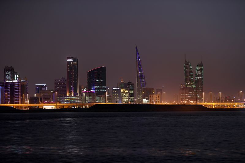 © Reuters. منظر عام للعاصمة البحرينية المنامة في صورة من أرشيف رويترز.