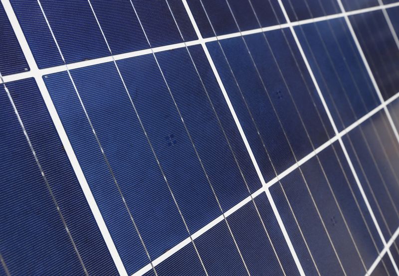 &copy; Reuters. Sistema de energia solar. REUTERS/Jason Reed