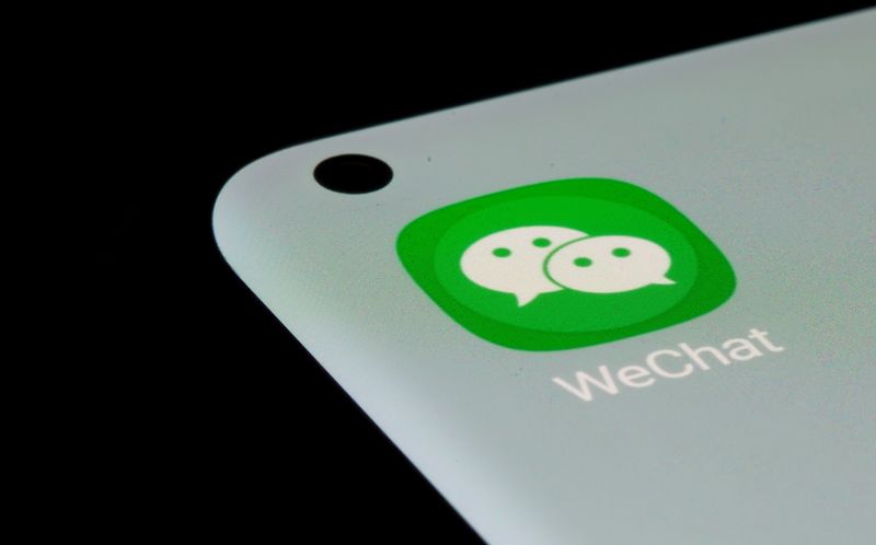 &copy; Reuters. FILE PHOTO: WeChat app is seen on a smartphone in this illustration taken, July 13, 2021. REUTERS/Dado Ruvic/Illustration