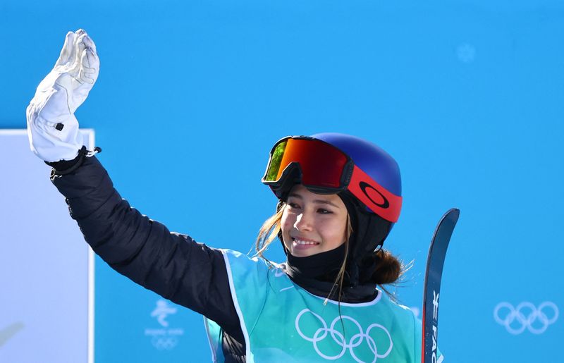 &copy; Reuters. 2022 Beijing Olympics - Freestyle Skiing - Women's Freeski Big Air - Final - Run 2 - Big Air Shougang, Beijing, China - February 8, 2022. Gu Ailing Eileen of China reacts after her run. REUTERS/Fabrizio Bensch