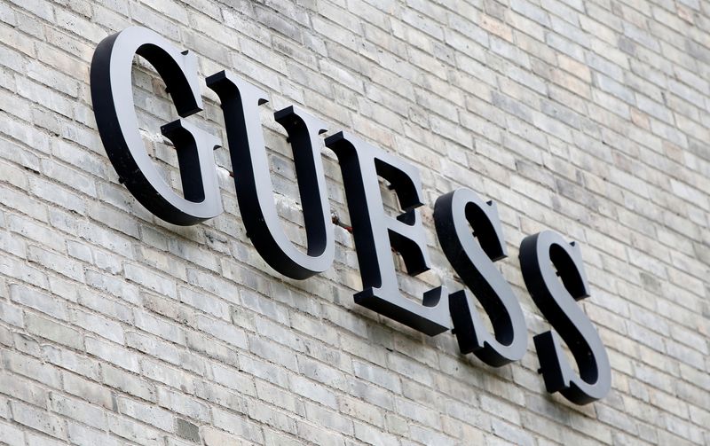 © Reuters. FILE PHOTO: The logo of Guess is seen on an outlet store in Metzingen, Germany, June 16, 2017.  REUTERS/Michaela Rehle