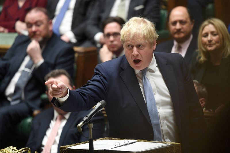 © Reuters. FILE PHOTO: British Prime Minister Boris Johnson makes a statement on Sue Gray's report regarding the alleged Downing Street parties during COVID-19 lockdown, in the House of Commons in London, Britain, January 31, 2022. UK Parliament/UK Parliament/Jessica Taylor/Handout via REUTERS  