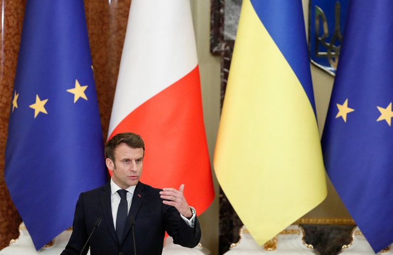 &copy; Reuters. Le président français Emmanuel Macron n'a pas essayé de dénier à l'Ukraine le droit d'aspirer à un rapprochement avec l'Occident et il est venu mardi à Kiev pour faire part d'opinions et non pas de propositions, a déclaré mercredi le ministre ukr