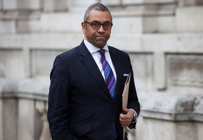 &copy; Reuters. British Minister of State for Middle East, North Africa and North America James Cleverly arrives at the Cabinet Office in London, Britain, January 24, 2022. REUTERS/Henry Nicholls