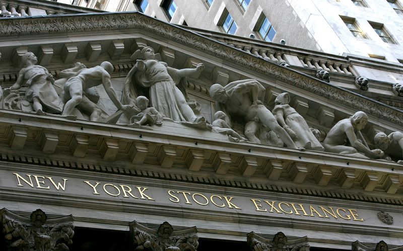 &copy; Reuters. La Bourse de New York a fini en nette baisse vendredi. L'indice Dow Jones a cédé 1,43%, à 34.738,06 points. Le S&P-500, plus large, a perdu 1,90%, à 4.418,64 points. /Photo d'archives/REUTERS