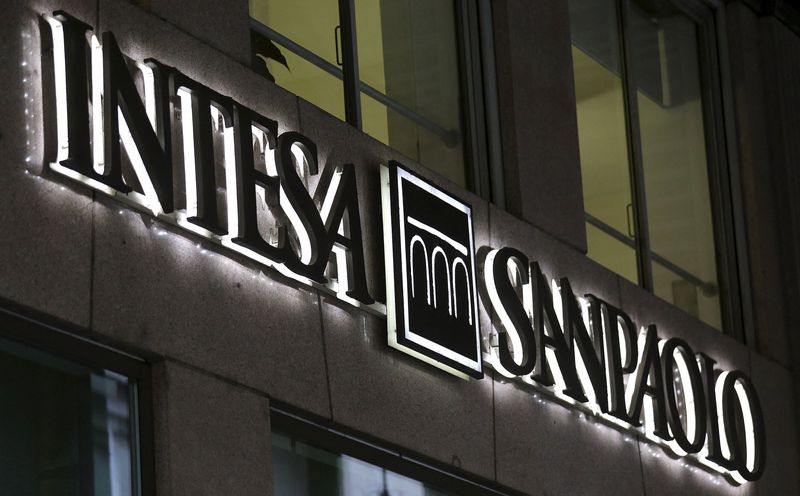 &copy; Reuters. FILE PHOTO: The Intesa Sanpaolo logo is seen in Milan, Italy, in this January 18, 2016 