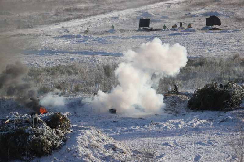 © Reuters. Campo de treinamento Gozhsky durante exercícios militares realizados pelas forças armadas  na região de Grodno, Belarus
12/02/2022
REUTERS/Ramil Nasibulin/BelTA/Handout